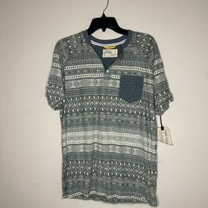 Free Planet. Men’s Henley Large T-Shirt. New.